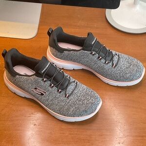 Skechers Womens Summits-Quick Getaway grey pink and black athletic trainers shoe